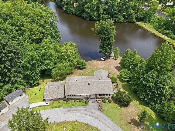 3rd image of 4512 Forrestal Rd