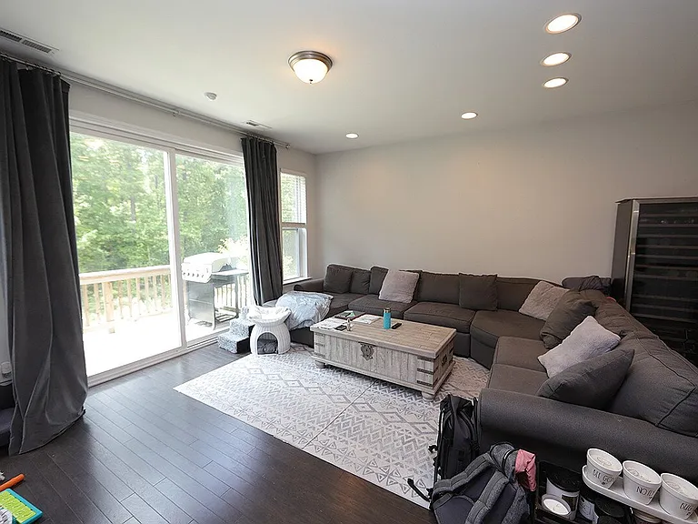159 Manordale Dr — Photo 9