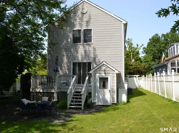 40 Emma Rd, Stamford, CT 06905