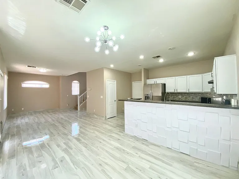 8531 Peaceful Dreams St — Photo 3
