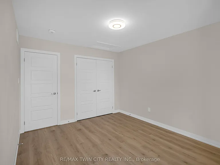 677 Park Rd N #17 — Photo 36