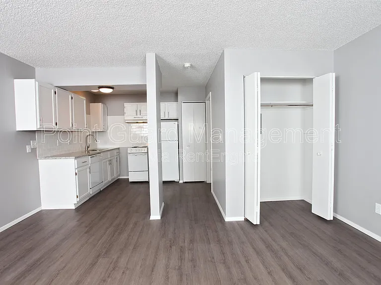 1717 N Vassar Ave — Photo 21