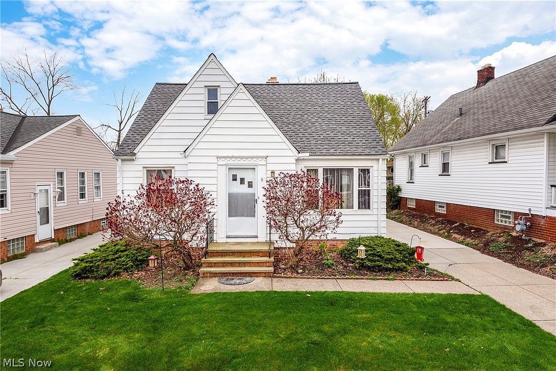 8007 Pinegrove Ave, Parma, OH 44129 Zillow