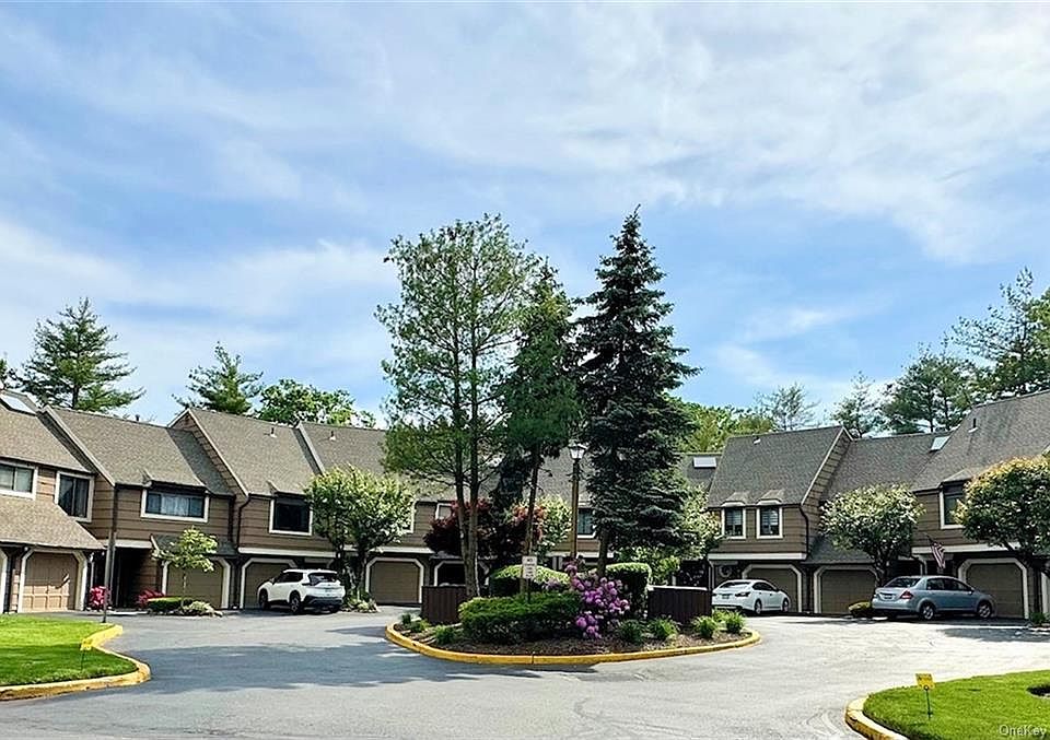 183 Treetop Circle UNIT 183, Nanuet, NY 10954 Zillow