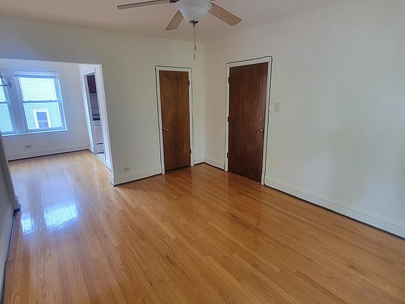 5th image of 4309 W Sunnyside Ave