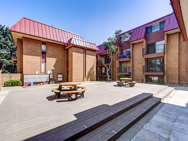 1200 College Ave #221 — Photo 4