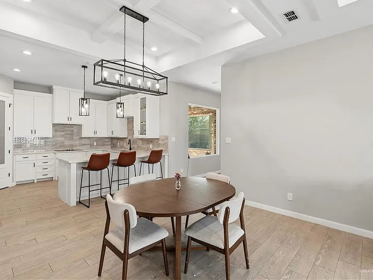 2813 Kilgore Ave — Photo 4