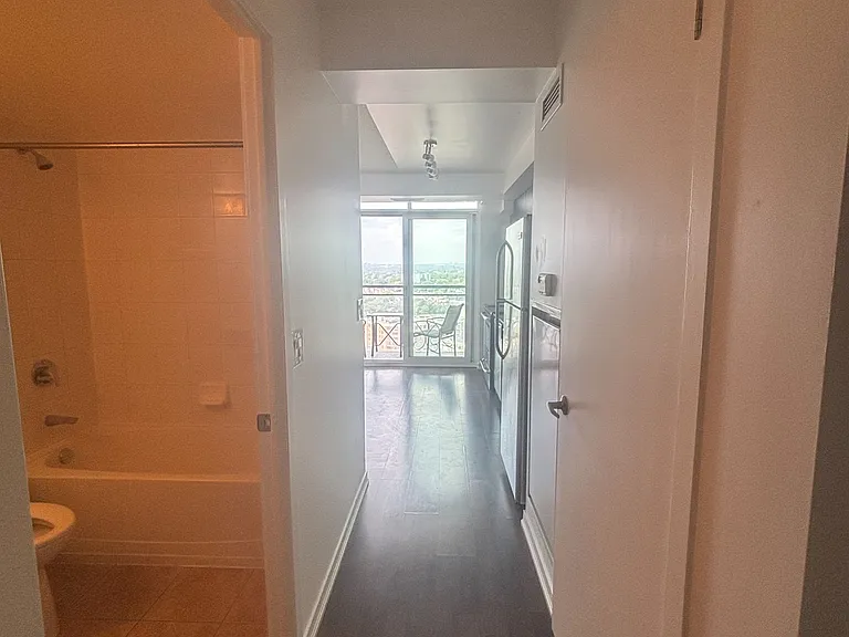 38 Joe Shuster Way #2009 — Photo 2