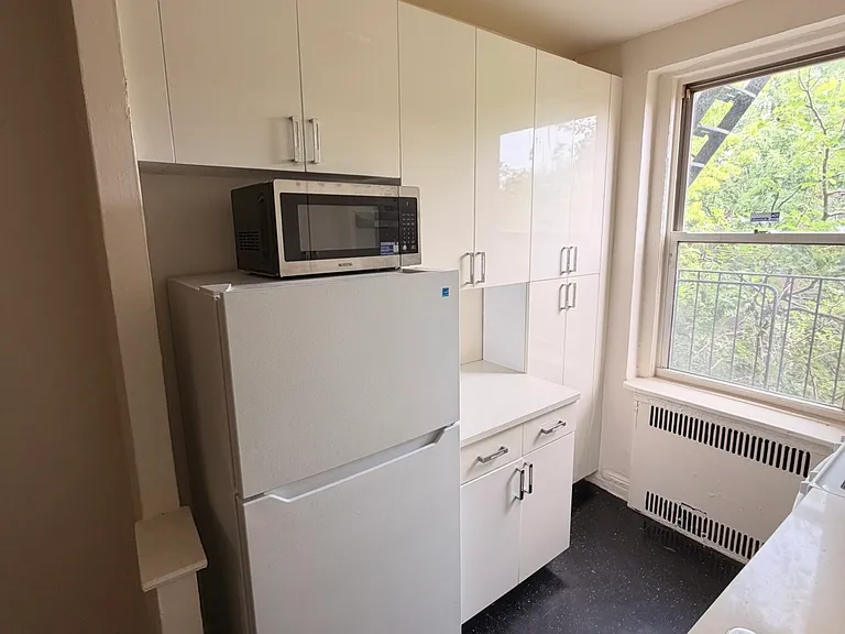 83-57 118th St #5M — Photo 8