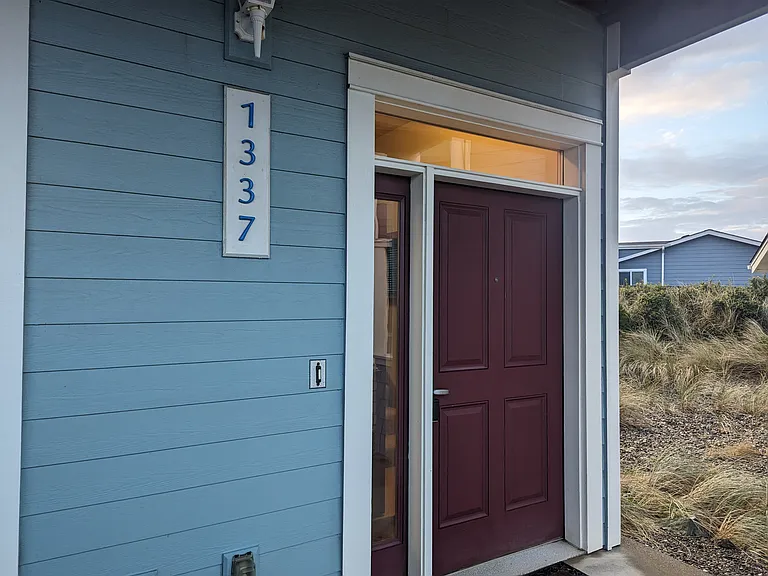 1337 Village Loop — Photo 2