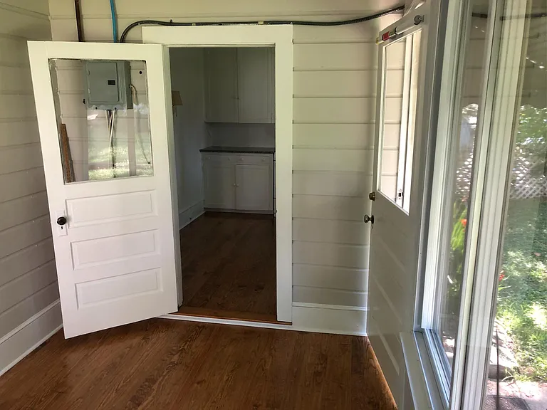 Spare room with entry to kitchen