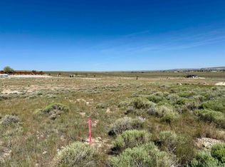 103 Sierra Madre Ave, Saratoga, WY 82331