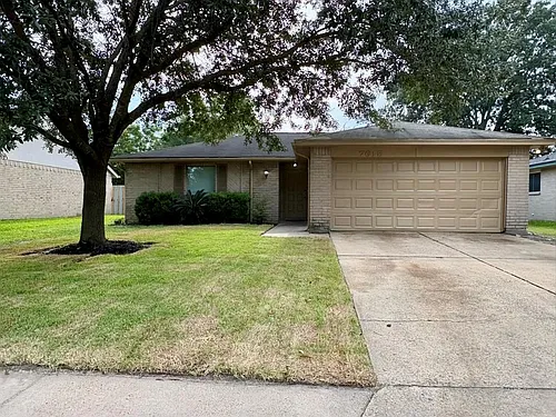 7615 Woodland West Dr Photo 1 7615 Woodland West Dr Photo 1