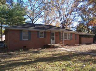 708 Country Club Dr, Tullahoma, TN 37388