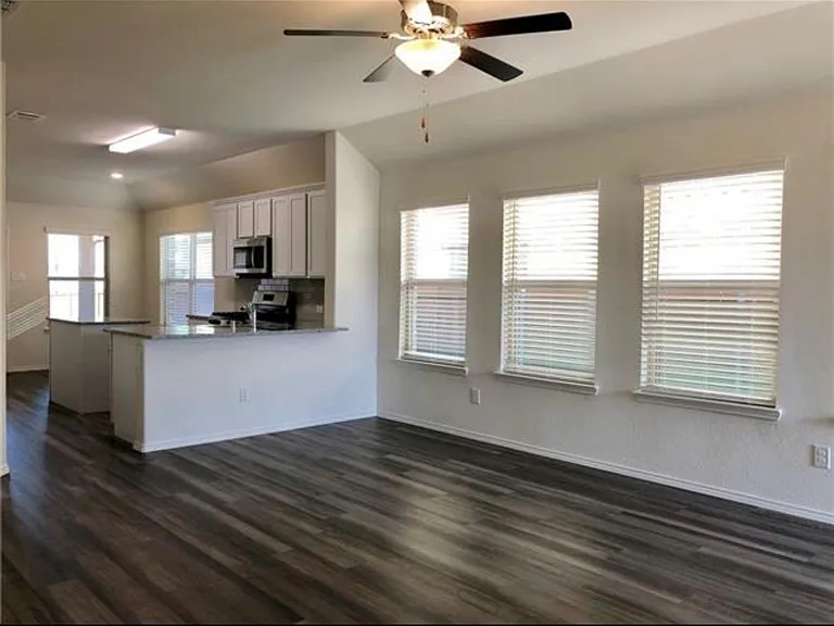 4002 Bighorn Dr — Photo 2