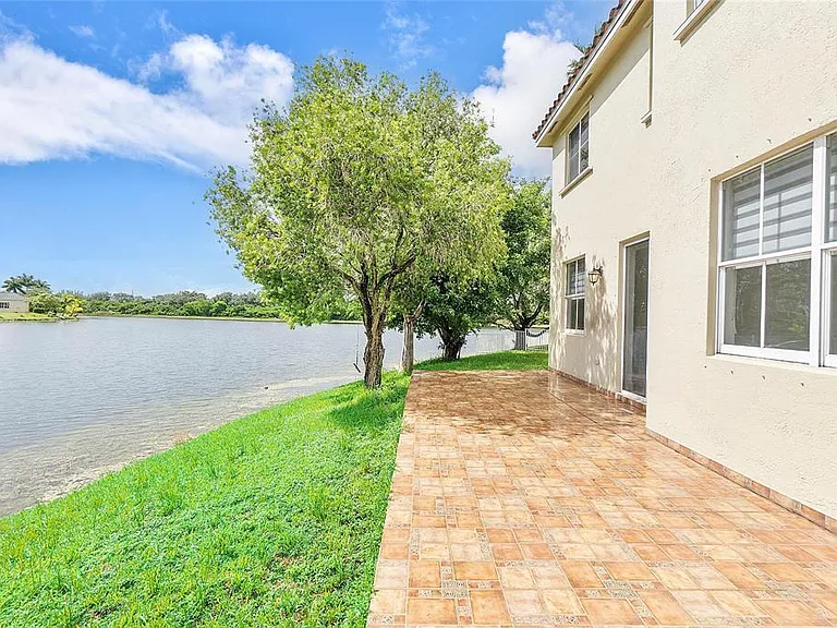 3923 SW 169th Ter — Photo 37