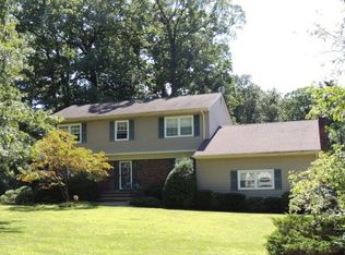 33 Orange Pl, Wayne, NJ 07470