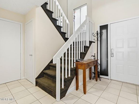 5th image of 38 Carriage Place #1038