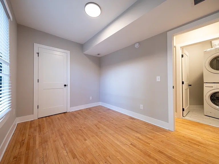 2612 2nd Ave S #4 — Photo 8