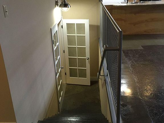 2nd image of 803 Hinton St APT 211