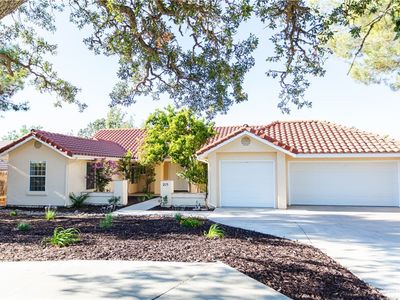 215 Meadowlark Rd, Paso Robles, CA, 93446