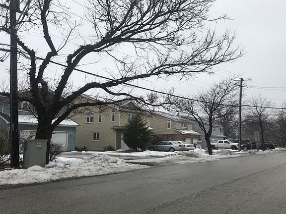 5th image of 572 Spruce Ave