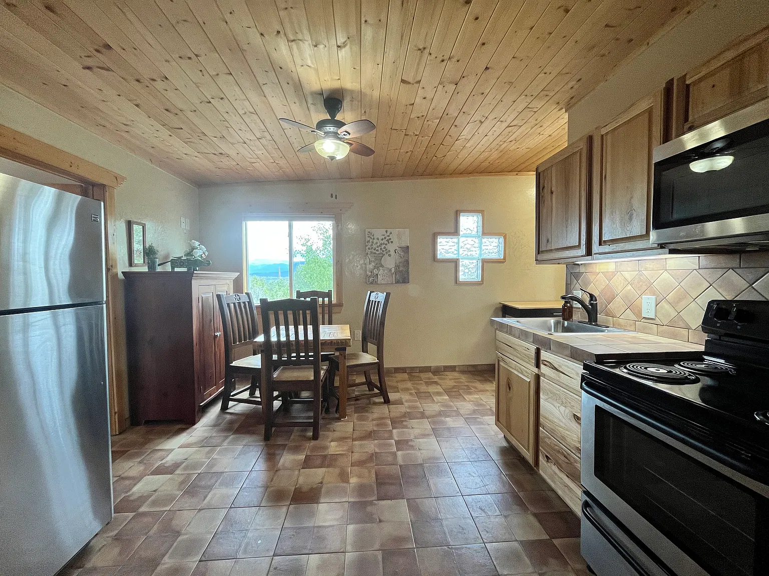 2 bed, $1,500 — Photo 2
