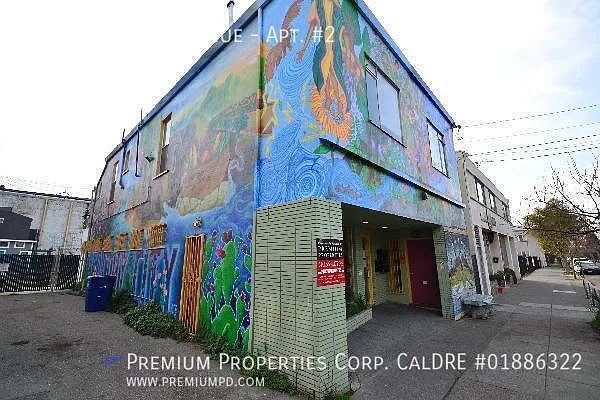 1738 Alcatraz Ave #2 — Photo 22