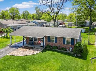 11926 Glenmar Dr, Maryland Heights, MO 63043