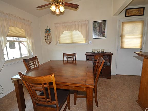 3rd image of 4702 Torrance Blvd