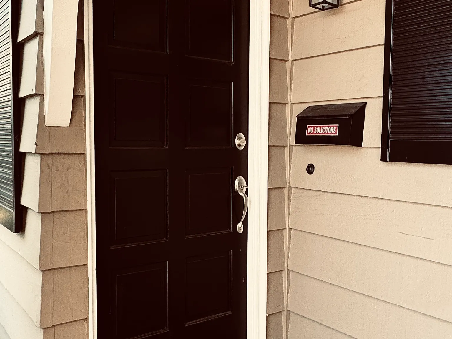 1365 Poe Ln — Photo 3