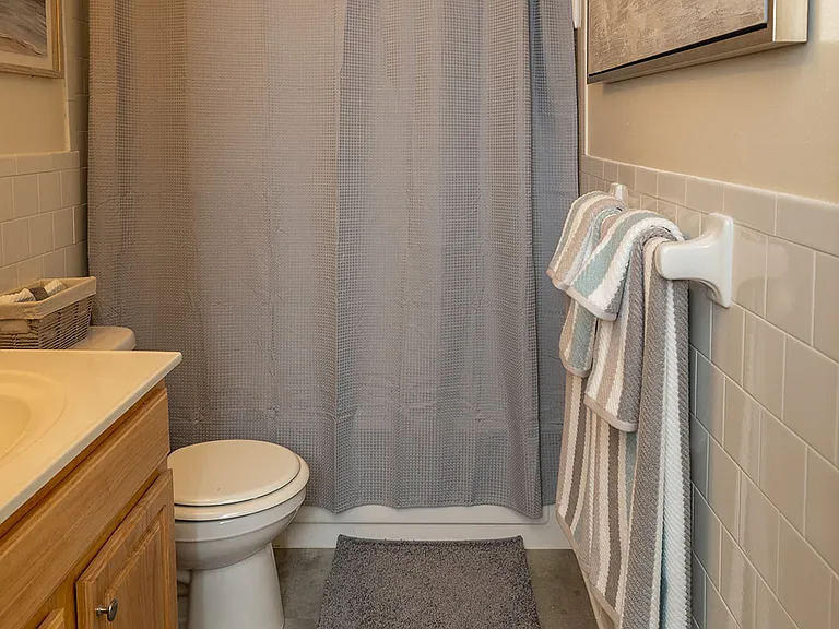 Liberty Gardens Apartments — Photo 9