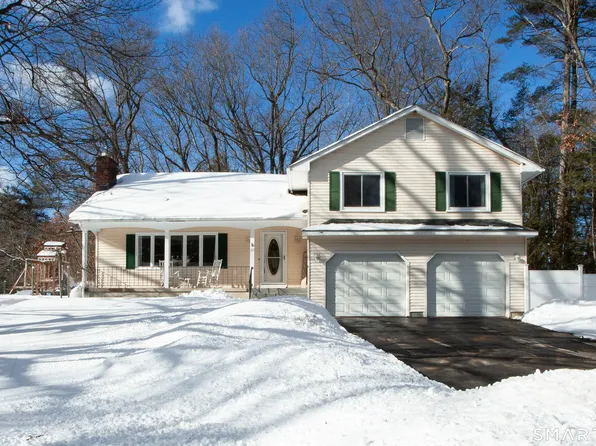 10 Ridgewood Drive, Suffield, CT 06093