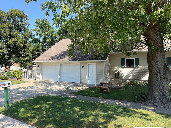 2nd image of 341 W Wood Ave