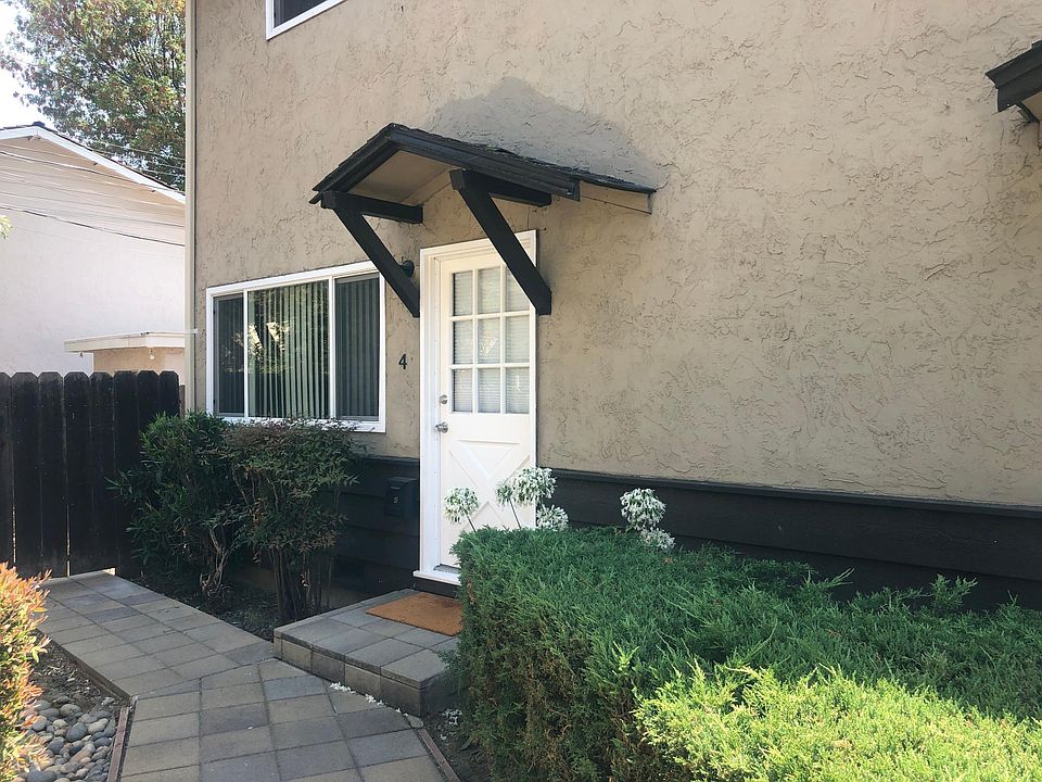 1st image of 10362-4 Greenwood Dr