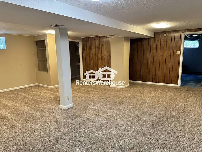 10801 Edgecliffe Dr — Photo 14