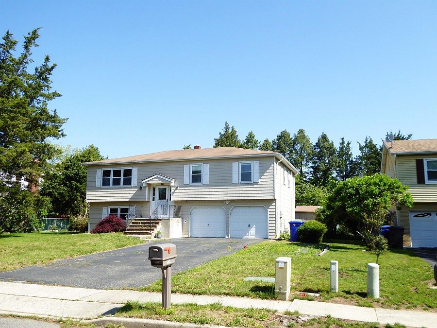 1st image of 114 Walchest Dr