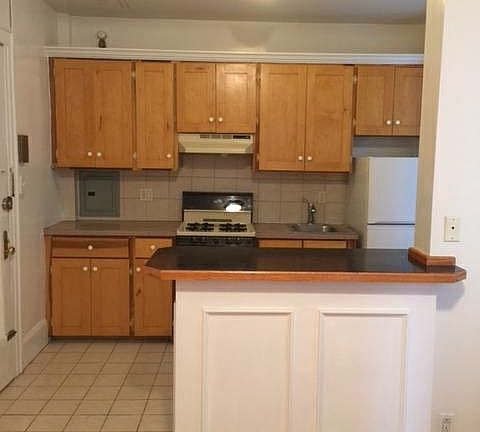 2nd image of 4331 49th St