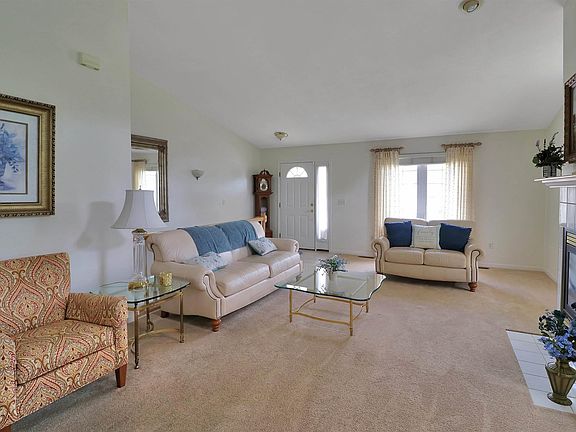 5th image of 3702 W Golf Creek Dr