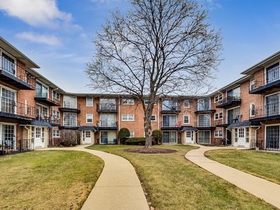 6855 N Northwest Hwy APT 2D, Chicago, IL, 60631