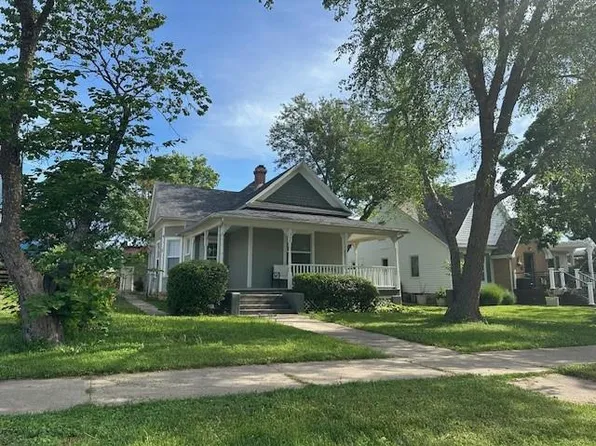 304 E Maple St, Independence, KS 67301