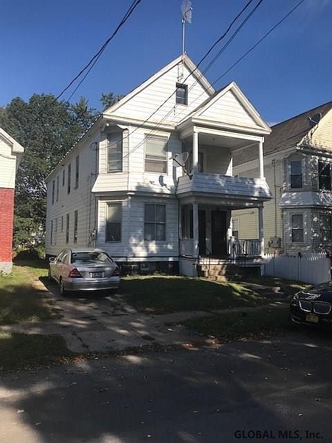 2nd image of 67 Linden St