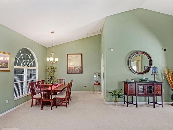 5th image of 1917 SE 17th Pl