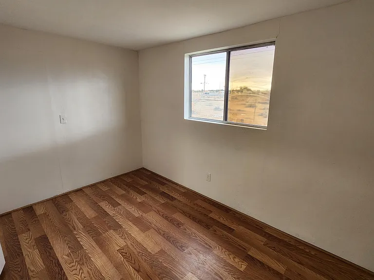 1111 W Hardy Ln #B — Photo 13
