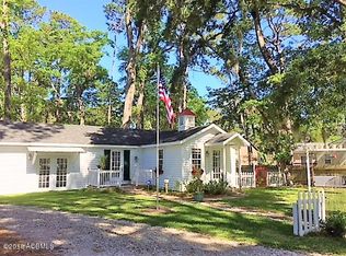 1904 Roper St, Beaufort, SC 29902