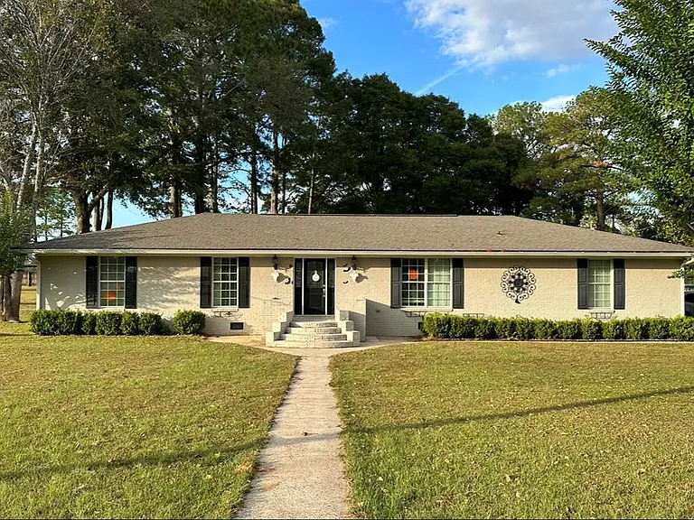 603 Wilson Dr — Photo 1
