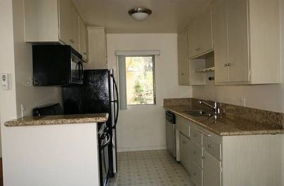 5th image of 911 Lincoln Blvd APT 5