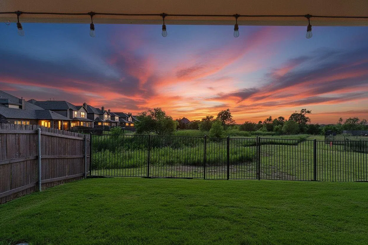 4 bed, 2921 sqft, $3,100 — Photo 3