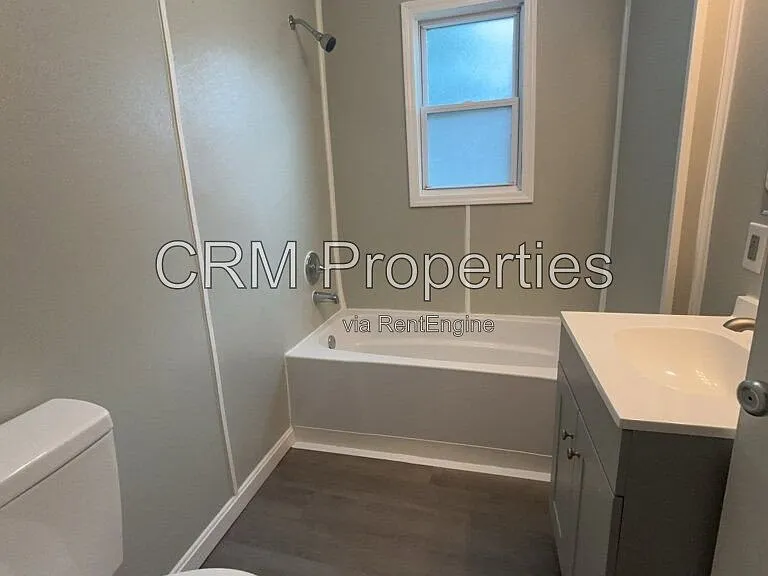 714 E Vaile Ave — Photo 23