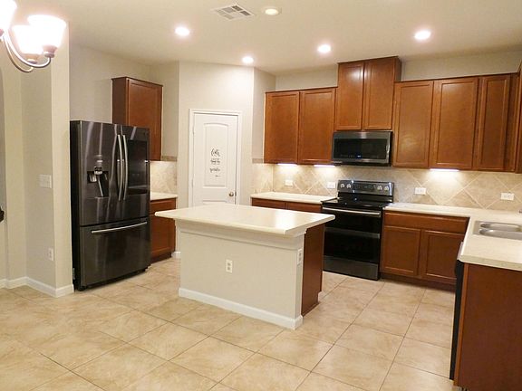 2nd image of 703 Screech Owl Dr